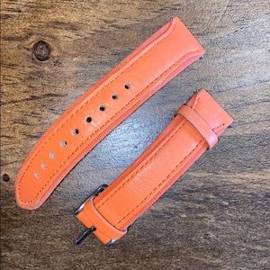 Woman’s Fossil watch band